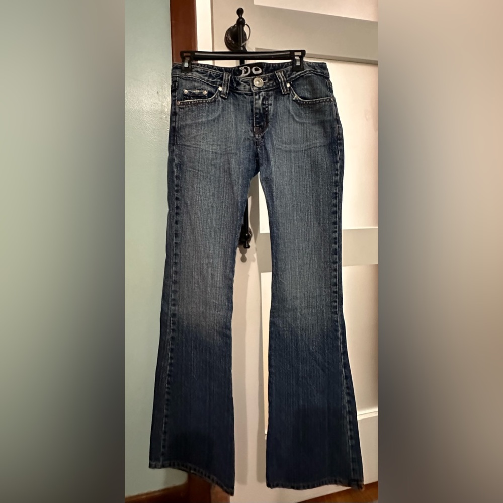 Do Denim floral embroidered jeans size 29